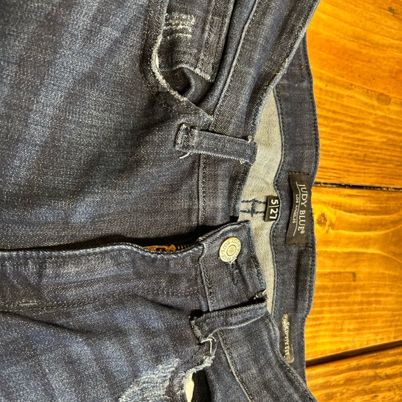Judy Blue Skinny Blue Jeans Raw Edge Size 27/5 - Picture 6 of 8